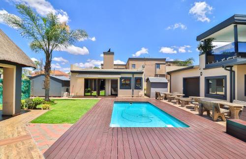 Springs House | Lefatshe La Rona Guesthouse