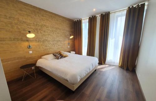 Macon Apartment | Legend Majestic - 3 chambres - Parking privé GRATUIT - Centre Ville - Quai de Saône - Gare - fibre