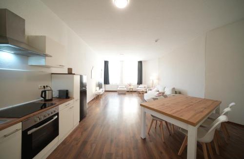 Magdeburg Apartment | LeHaStays - Apartments Strubepark