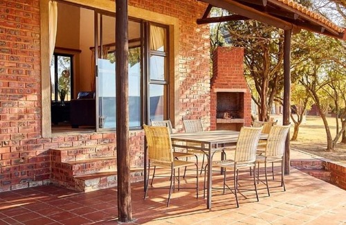 Phuthaditjhaba Apartment | Leisure Time Rentals - Qwantani Resort