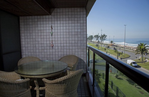 Rio de Janeiro Apartment | Leisure, tourism and work with high-speed internet by the sea