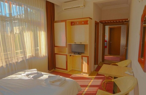 Akcay Hotel | LEMAN AKÇAY OTEL