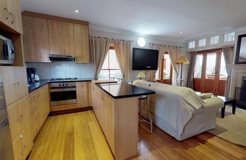 Constantia House | Lemon Cottage 2 Beds 2 Bath both on Suite Sleep 4 overlooking Solar Heated Pool.