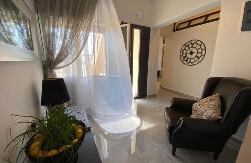 Kavala Apartment | Lemon Suite