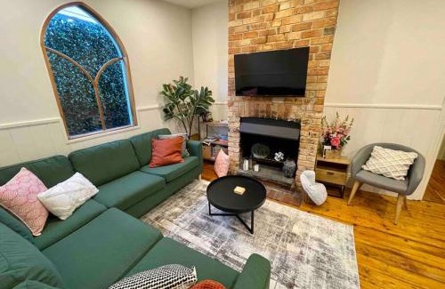 Yarraville House | Lemon Tree Cottage Yarraville Inner City Oasis