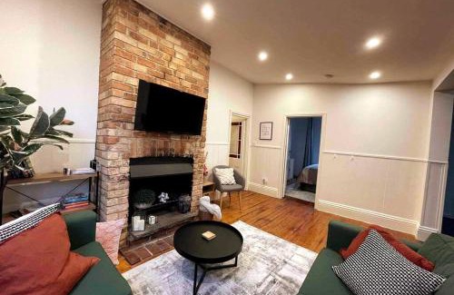 Yarraville House | Lemon Tree Cottage Yarraville Inner City Oasis