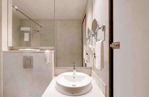 Hubli Hotel | Lemon Tree Hotel Hubli