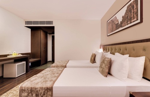 Hubli Hotel | Lemon Tree Hotel Hubli