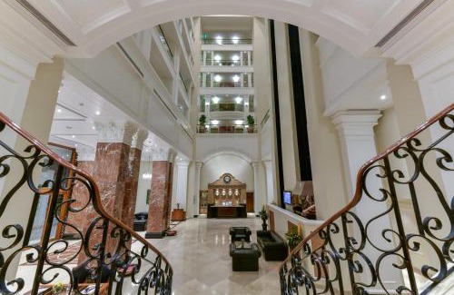 Ahmedabad City Centre Hotel | Lemon Tree Premier “The Atrium” Ahmedabad