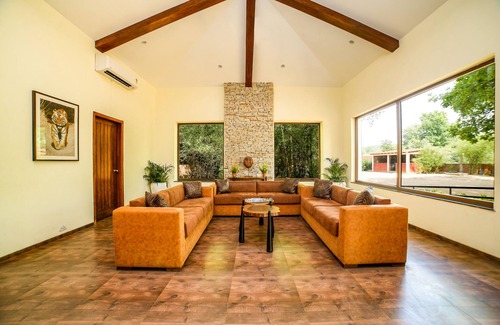 Tala Hotel | Lemon Tree Wildlife Resort, Bandhavgarh