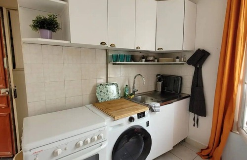Quartier de la Folie-Mericourt Apartment | Len'appart