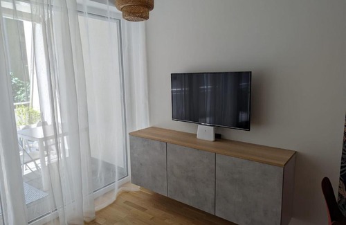 Lend Apartment | Lend City Apartment self-check-in