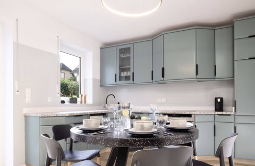 Sundern House | LenHaus - Holiday home in the countryside with fireplace & garden, ideal for families & hikers