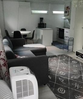 Oulunsalo Apartment | Lentokenttästudio, Oulu Airport studio