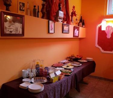 Strasshof an der Nordbahn House | Leon's Silberwald