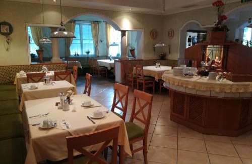 Gruenburg Bed & Breakfast | Leonsteinerhof