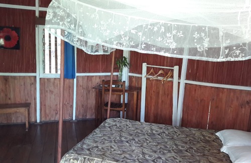 Brickaville House | Les Acacias Bungalows Manambato