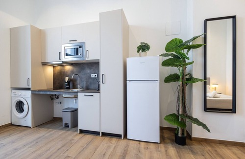 Montolivet Apartment | Les Arts Plaza C by Concept Flats