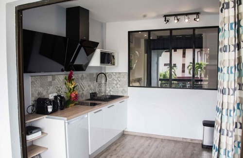 Cayenne Apartment | LEs ATELIERS DE LA MADELEINE