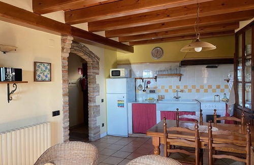 Aleny Cottage | Les Corts de Cal Farrés, rural house 1 h. from BCN: swimming pool, bbq, garden