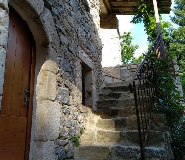 Saint-Jean-du-Gard House | Les Châtaigniers Gîtes du Mas Haut