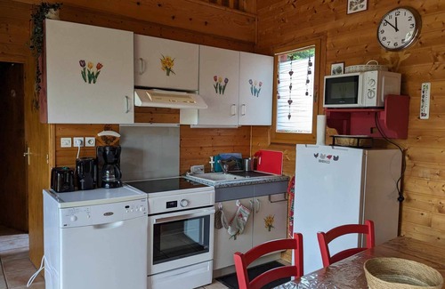 Saint-Floret Ski Chalet | Les chalets de La vigne grande, LE CHAMAROUXLocated in a peaceful green setting