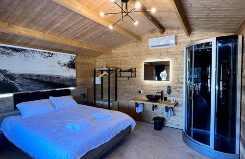 Occhiatana Bed & Breakfast | 'Les Chalets De Tesa' with Mountain View, Wi-Fi and Air Conditioning