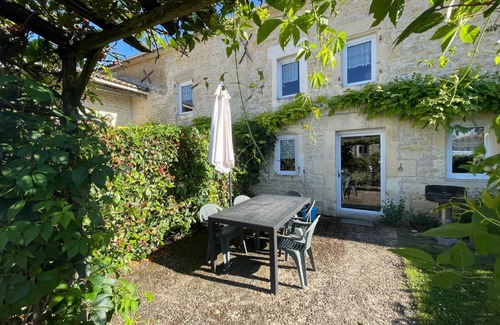 Duil-sur-le-Mignon House | Les Constellations, 8 gite complex, 53 people, marriage, birthday, etc