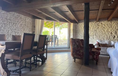 Duil-sur-le-Mignon House | Les Constellations, 8 gite complex, 53 people, marriage, birthday, etc