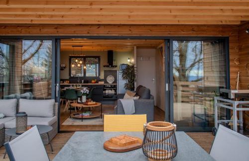 Verrieres-en-Forez House | Les Gites du O' Forêt-Gîte O'rizon avec bain nordique et magnifique vue sur la plaine du forez