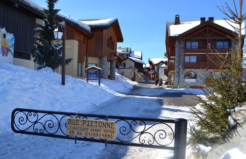 Montalbert Apartment | LES GRANGES 15, FOR 6-8 PEOPLE.