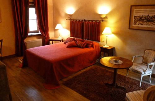 Chevannes Other | Les Granges du Château : Charming gîte with swimming pool in Burgundy