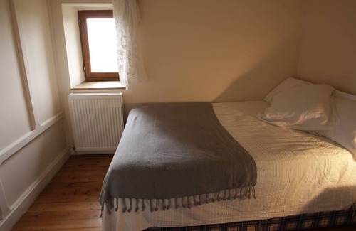 Sainte-Suzanne-and-Chammes Bed & Breakfast | Les Jardins Suspendus du Ravelin