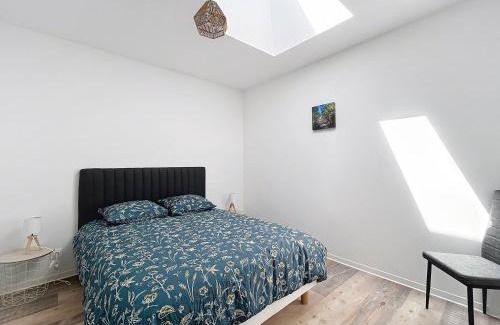 Anglade Apartment | Les Lys - Charme et confort au cœur du Blayais