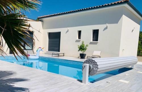 Clermont-l'Herault House | Les Nuits d Olympe - Suite & Spa privatif