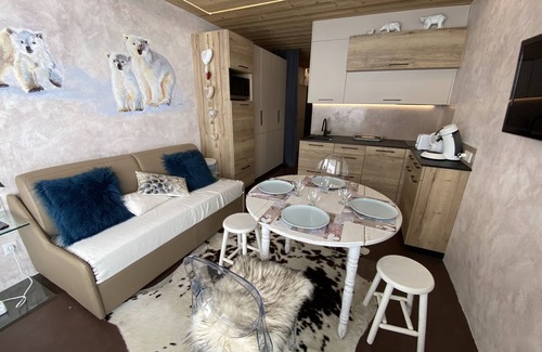 Tignes Apartment | Les Ours polaires - possibility of private garage under the building!