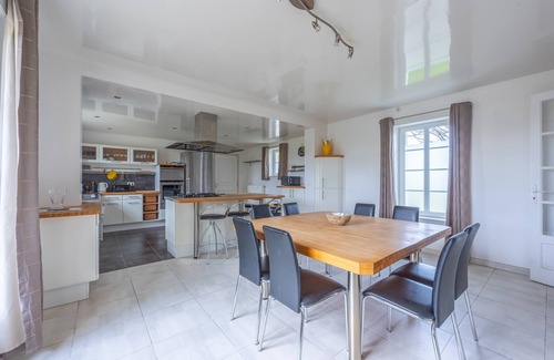 Cricqueville-en-Bessin House | Les Petites Landes - Piscine privée, proche plages