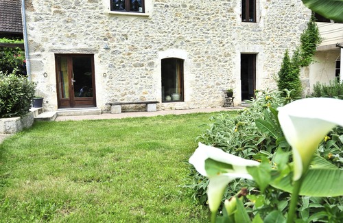 Lachapelle-Auzac Cottage | Les Pieds dans l'eau, Gîte La Source