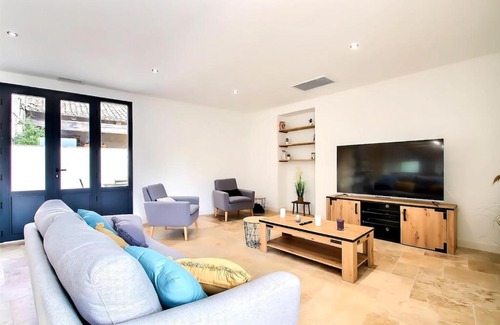 Ledenon House | Les Rives du Parc Piscine 12 personnes