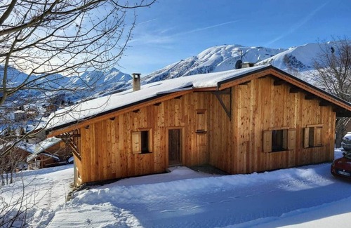 La Toussuire Ski Chalet | Les Sybelles/La Toussuire : Chalet Hestia avec vue superbe