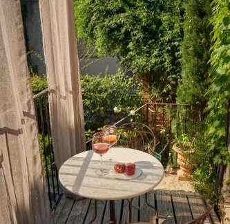 Aigaliers Bed & Breakfast | Les Sardines aux Yeux Bleus Chambres d'Hôtes
