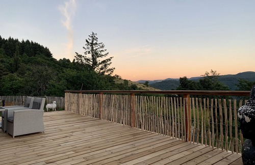 Le Cheylard House | Les sources d'Avenas Large house with view in the heart of the Monts d'Ardèche park
