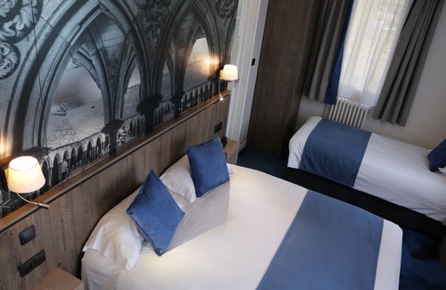 Le Mont-Saint-Michel Hotel | Les Terrasses Poulard