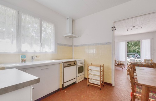 Andernos-les-Bains Ski Chalet | Less than 2km from the beach, house for 6