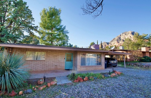 West Sedona House | Less than 5 houses from some of the BEST trails in Sedona!