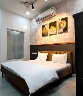 Greater Noida House | Let'stay- NX-One