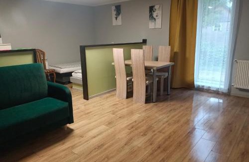Sobienie Jeziory House | Letnia Oaza "Kalina"