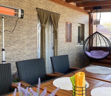 Hajdunanas House | Levendula Vendégház