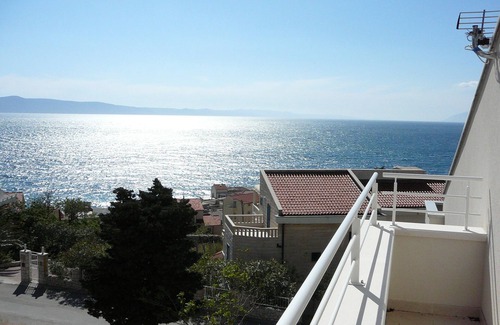 Drasnice Apartment | Lianto, Cozy 2-bedroom apartment with AC and WiFi in marvelous Drašnice