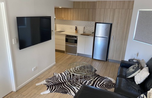 Mooloolaba Apartment | License To Chill Couple’s Escape in Mooloolaba